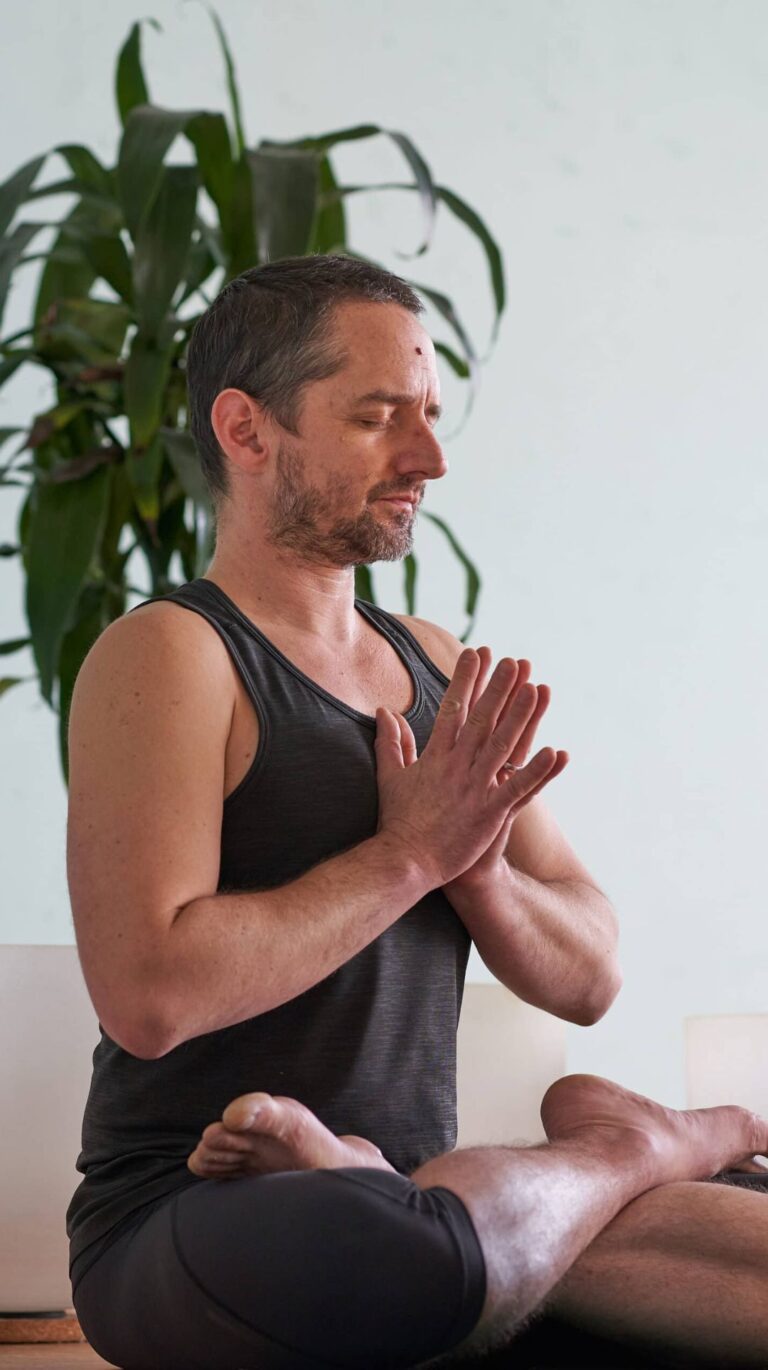 noah maze yoga teacher training in sydney